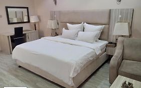 Zeus Paradise Hotel Abuja